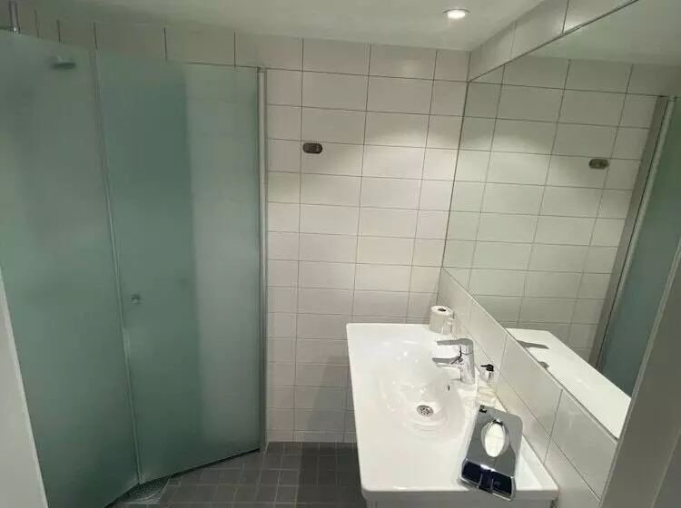 هتل L Alfred Nobel