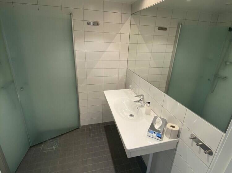 هتل L Alfred Nobel