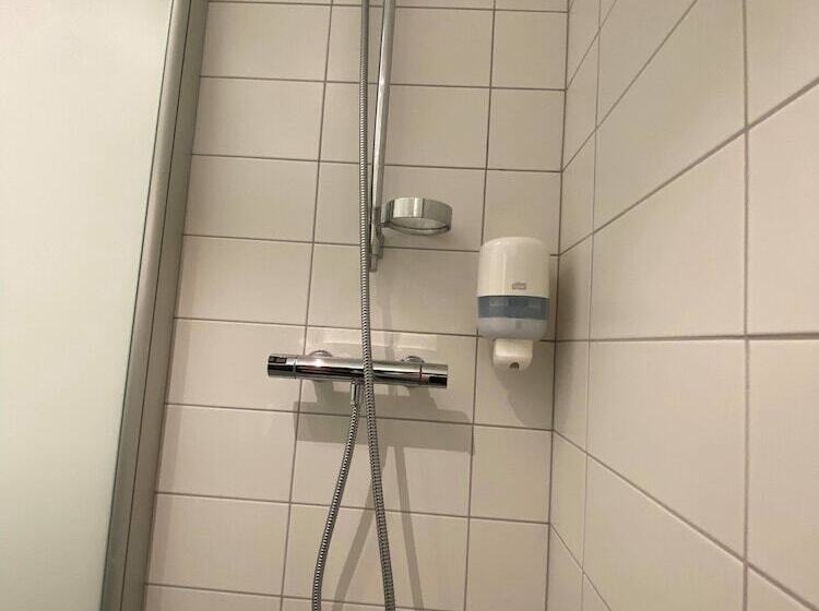 هتل L Alfred Nobel