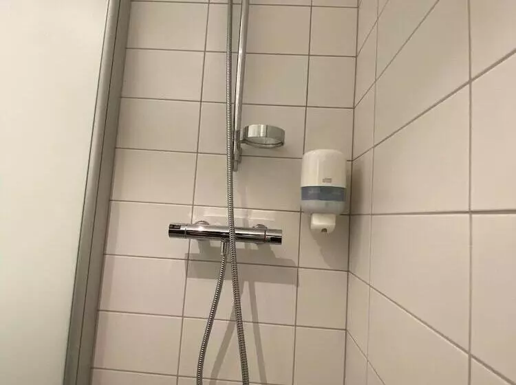 هتل L Alfred Nobel