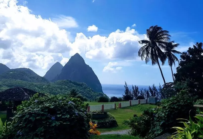 هتل La Haut Resort