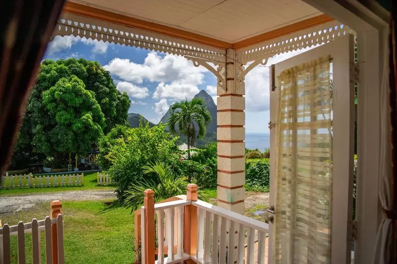 هتل La Haut Resort