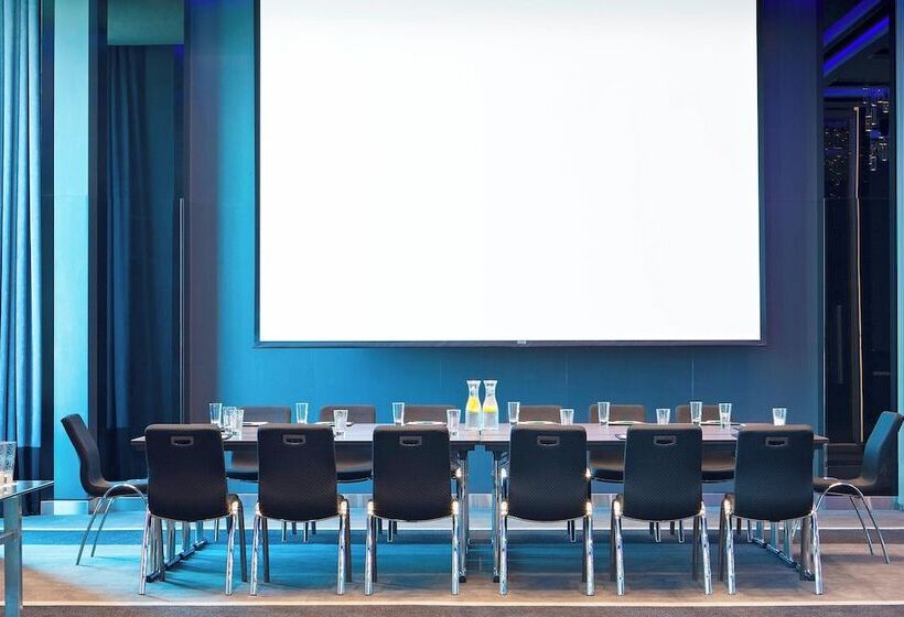 هتل Le Méridien Kuala Lumpur