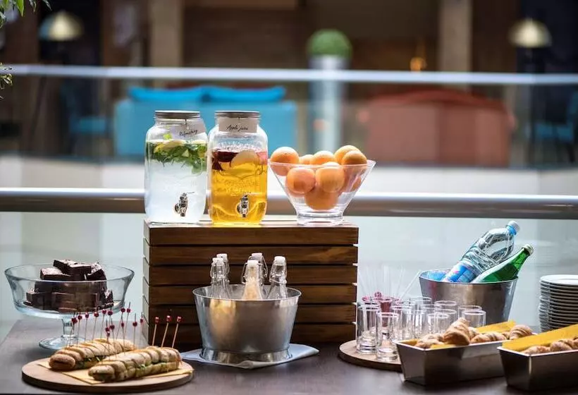 Radisson Blu Hotel, Beirut Verdun