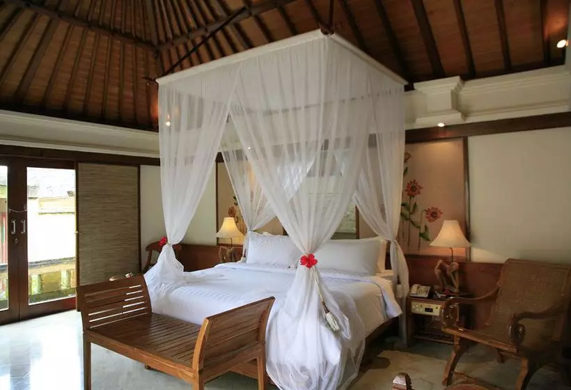 酒店 Sekar Nusa Resort