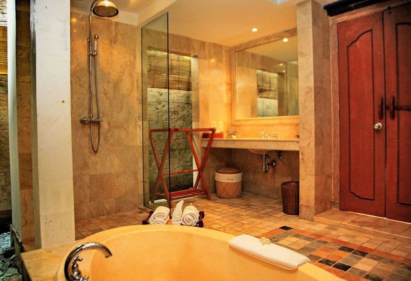 Hotel Sekar Nusa Resort