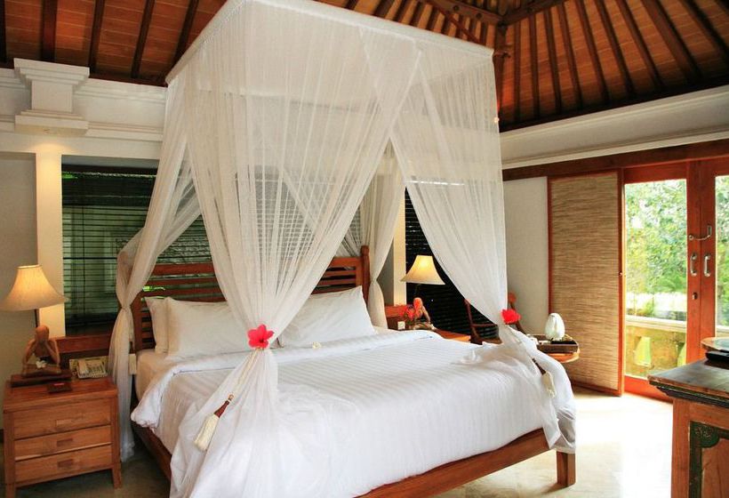 Hotel Sekar Nusa Resort