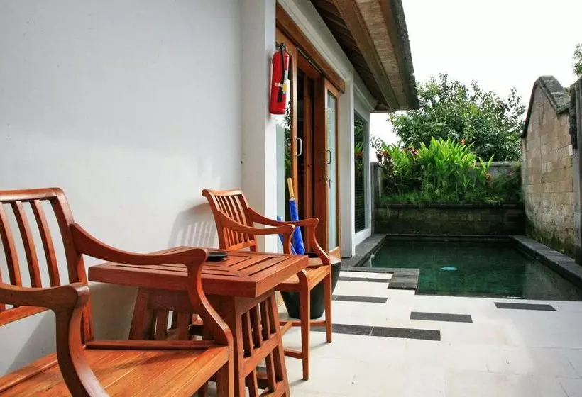 酒店 Sekar Nusa Resort