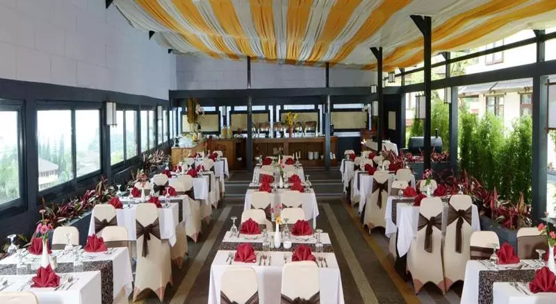 호텔 The Jayakarta Cisarua Mountain Resort