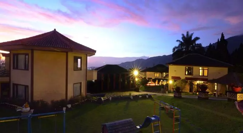 호텔 The Jayakarta Cisarua Mountain Resort