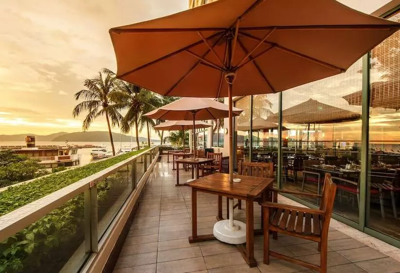 בית מלון כפרי The Pacific Sutera