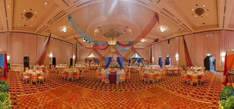 בית מלון כפרי The Pacific Sutera