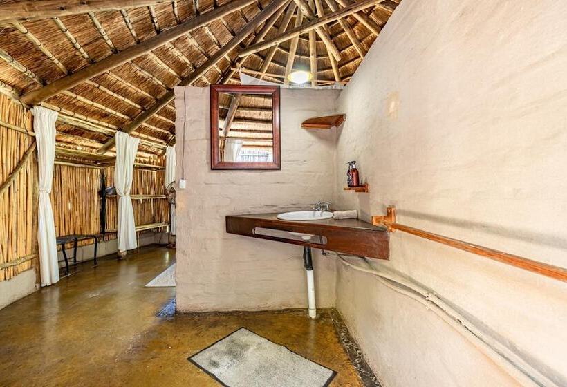 בית מלון כפרי Umlani Bushcamp   Lodge