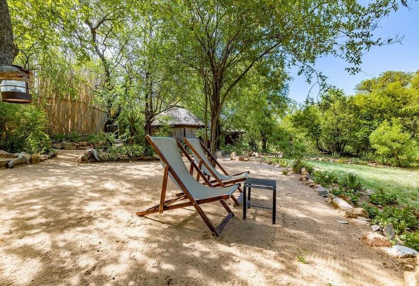 בית מלון כפרי Umlani Bushcamp   Lodge