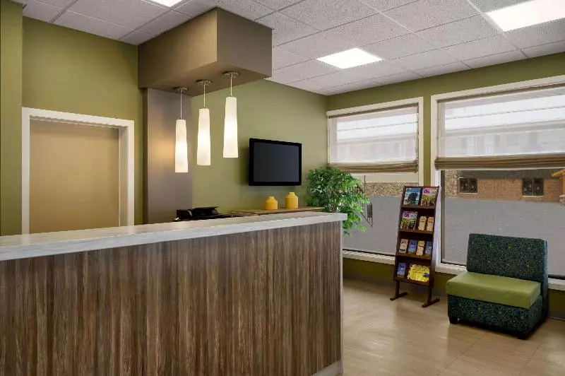 Hotelli Super 8 By Wyndham Hearst On