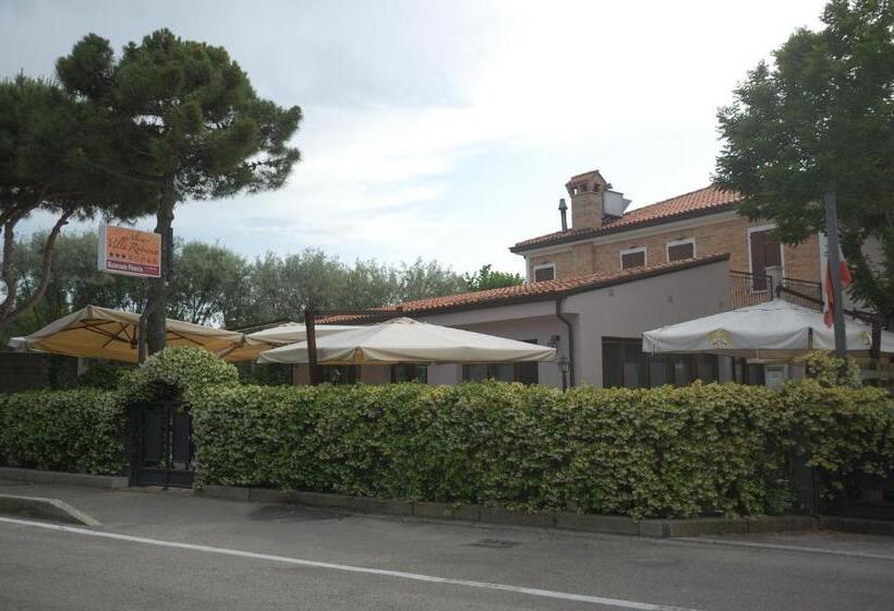 ホテル Villa Robinia