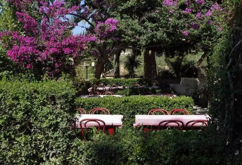 پانسیون Fonda Las Palmeras