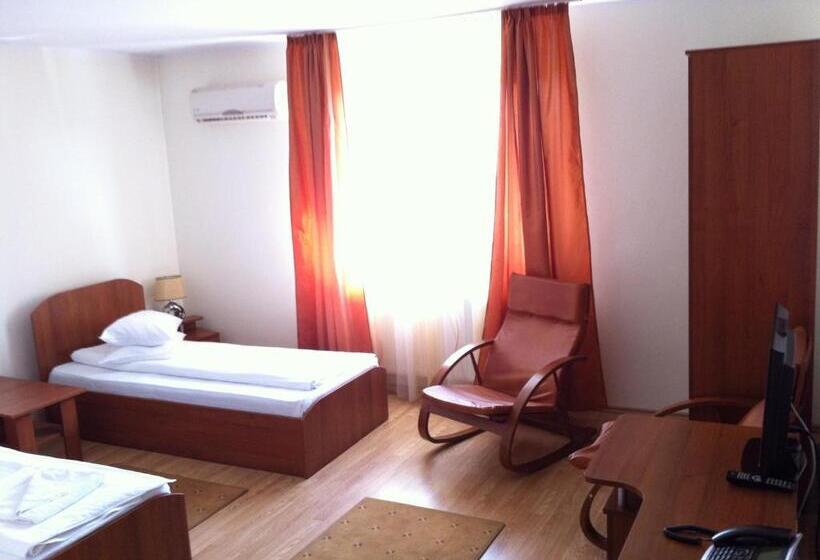 בית מלון כפרי Jrb