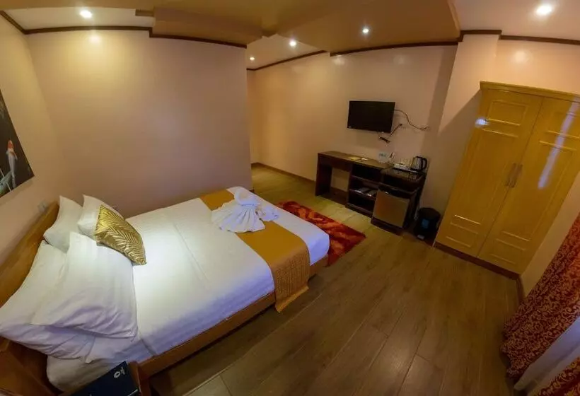 Hotelli Royal Mansion