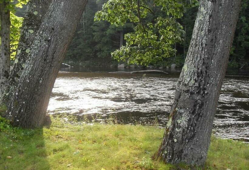 Jack O Lantern Resort Lodging
