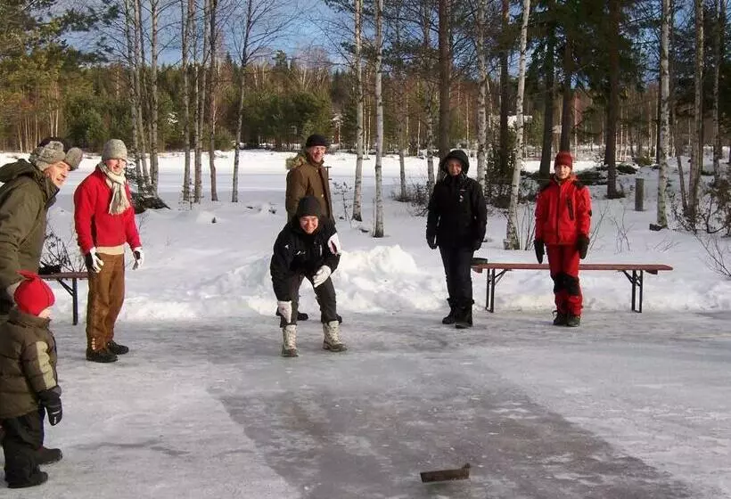 Nya Skogsgården Hostel