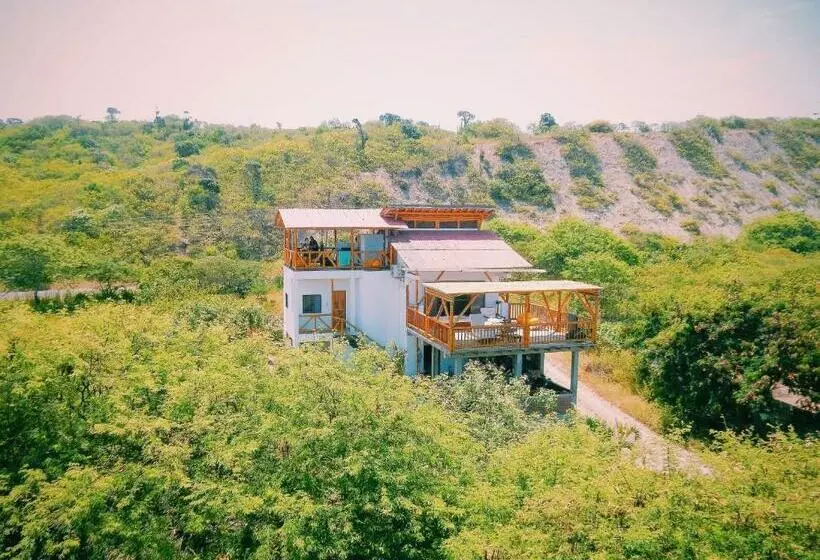 Retkeilymaja Hermanos Perdidos Surf