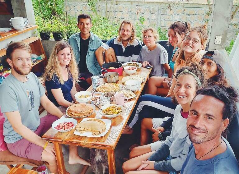 Herberge Hermanos Perdidos Surf