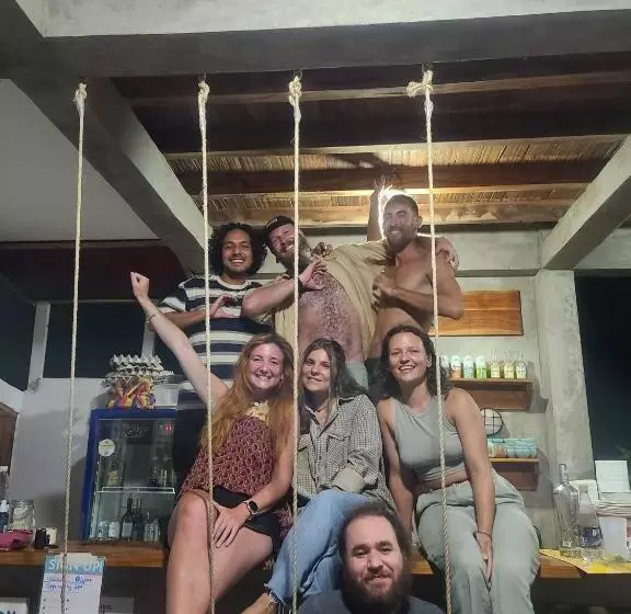 Retkeilymaja Hermanos Perdidos Surf