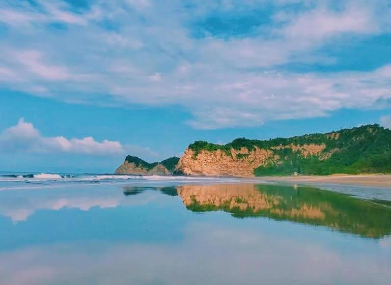 Herberge Hermanos Perdidos Surf