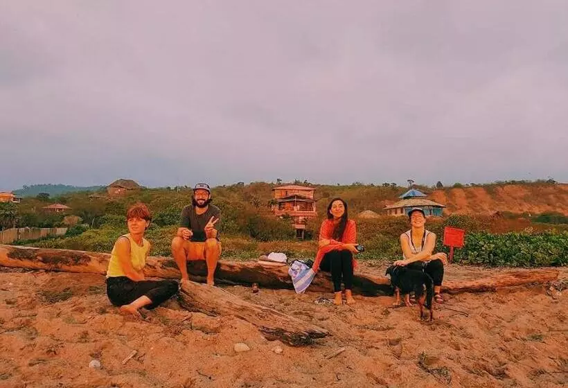 Retkeilymaja Hermanos Perdidos Surf