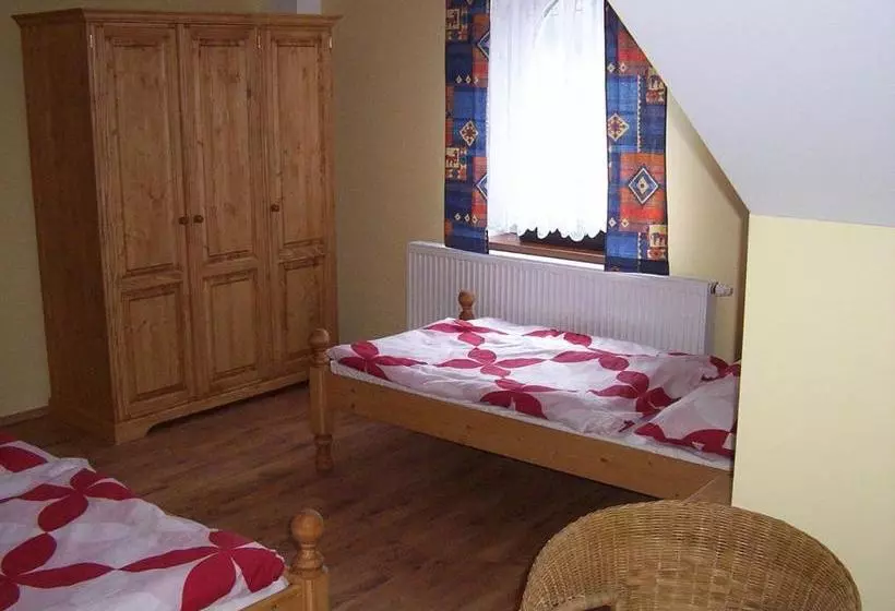 Majatalo Penzion U červených Vrat