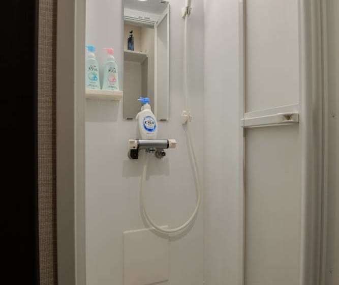 Grandouce Sumiyoshi  Hostel, Caters To Men