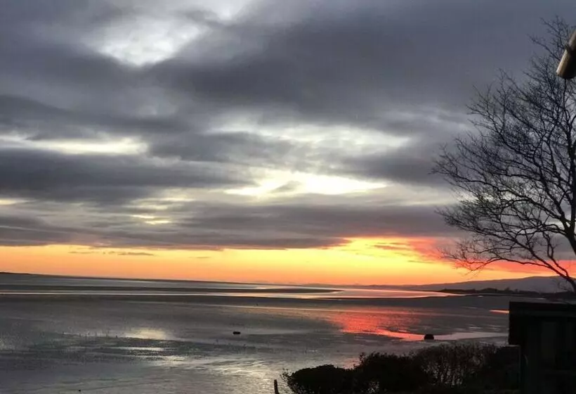 Aamiaismajoitus (B&B) The Waterside Rooms