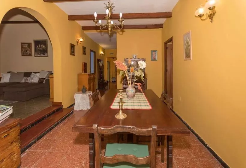 Casa De Vacaciones En El Zumacal