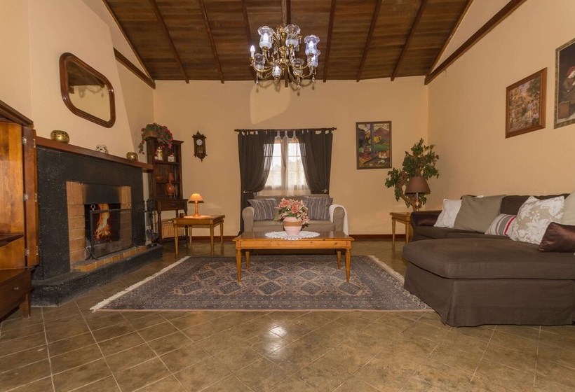 Casa De Vacaciones En El Zumacal