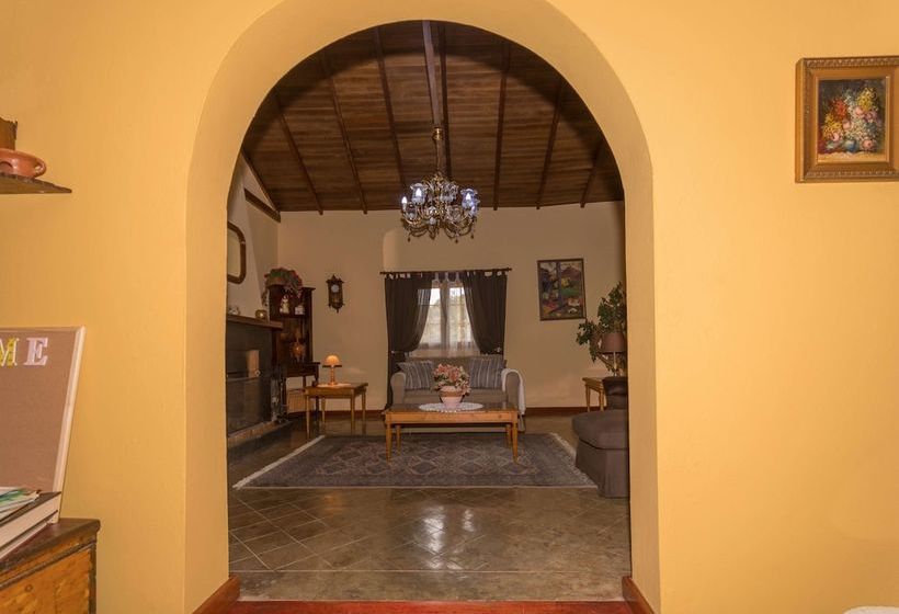 Casa De Vacaciones En El Zumacal