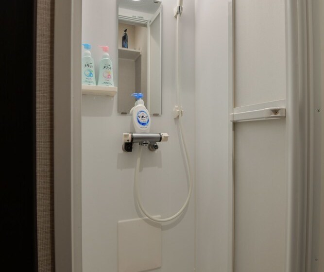 Grandouce Sumiyoshi  Hostel, Caters To Men