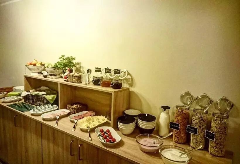 Hotelli Garni Tilia