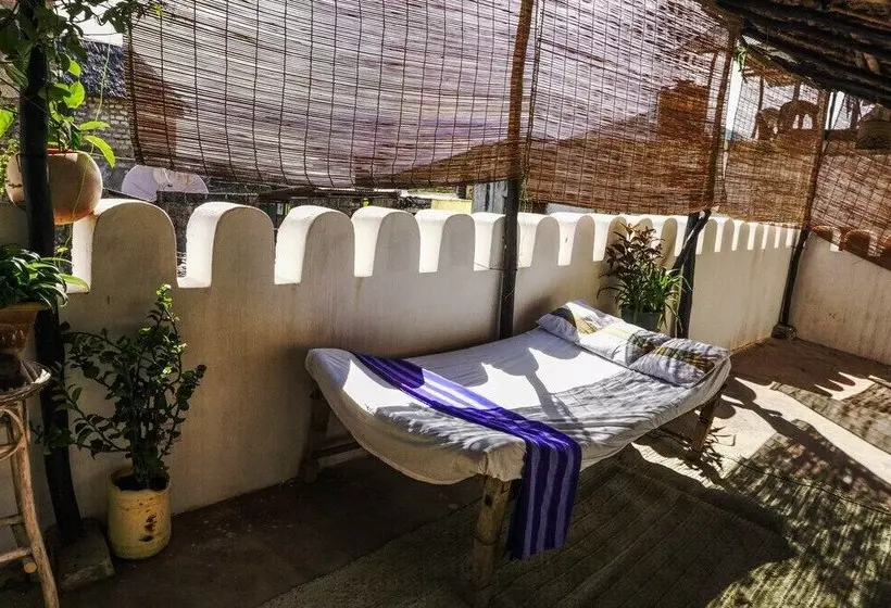 پانسیون Baitul Noor House