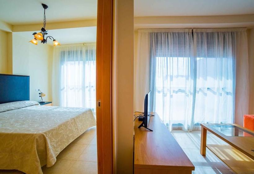 Apartamentos Adaria Vera