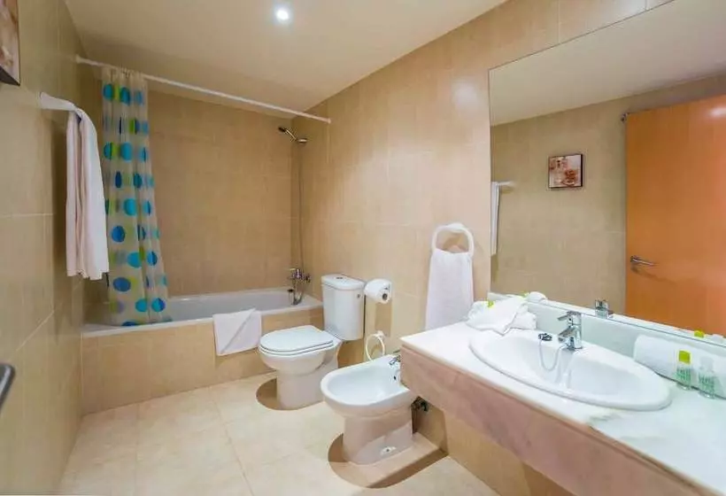 Apartamentos Adaria Vera