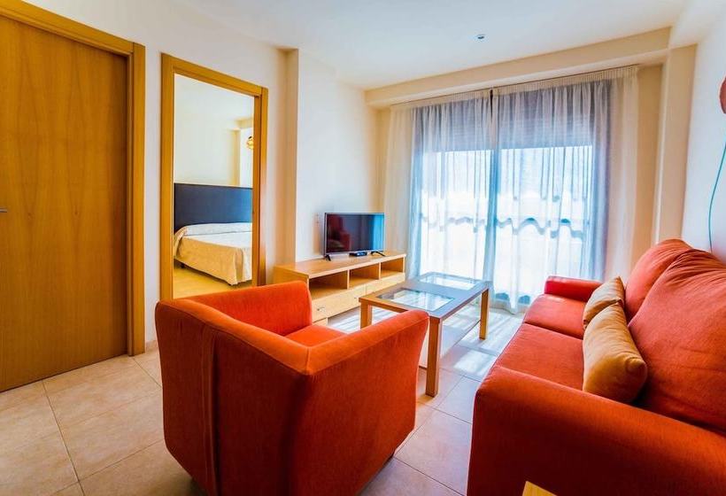 Apartamentos Adaria Vera