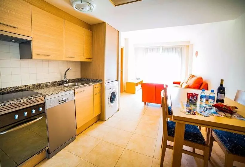 Apartamentos Adaria Vera