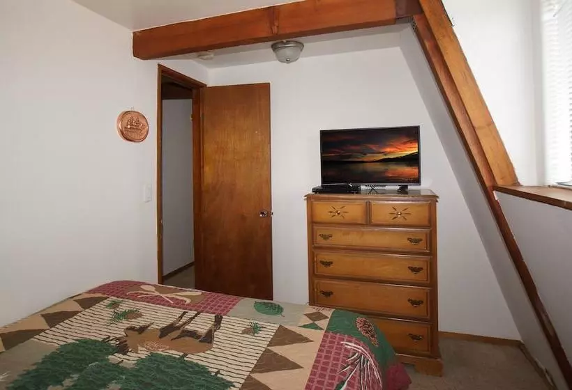 Bear's Den