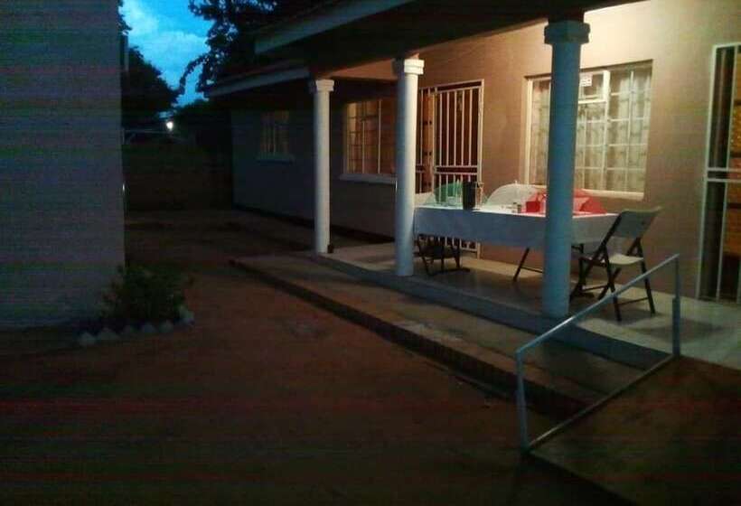 تختخواب و صبحانه Bj&t Vacation Homes