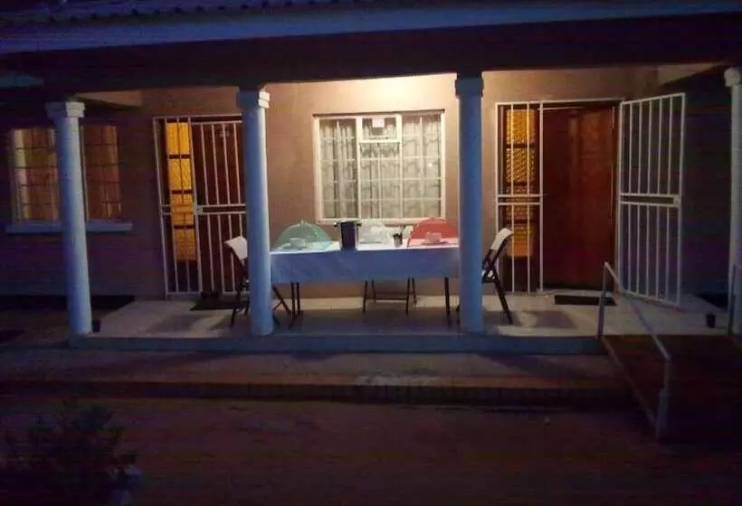 تختخواب و صبحانه Bj&t Vacation Homes