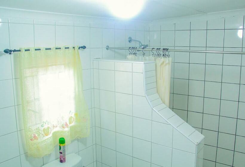 تختخواب و صبحانه Bj&t Vacation Homes