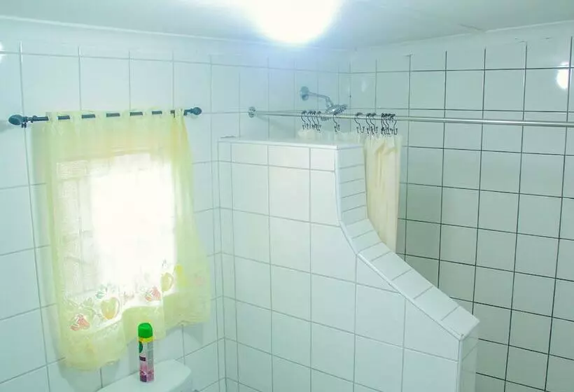 تختخواب و صبحانه Bj&t Vacation Homes