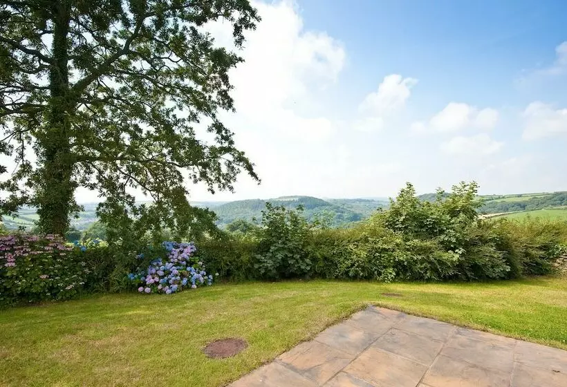 Green Acres Cottages