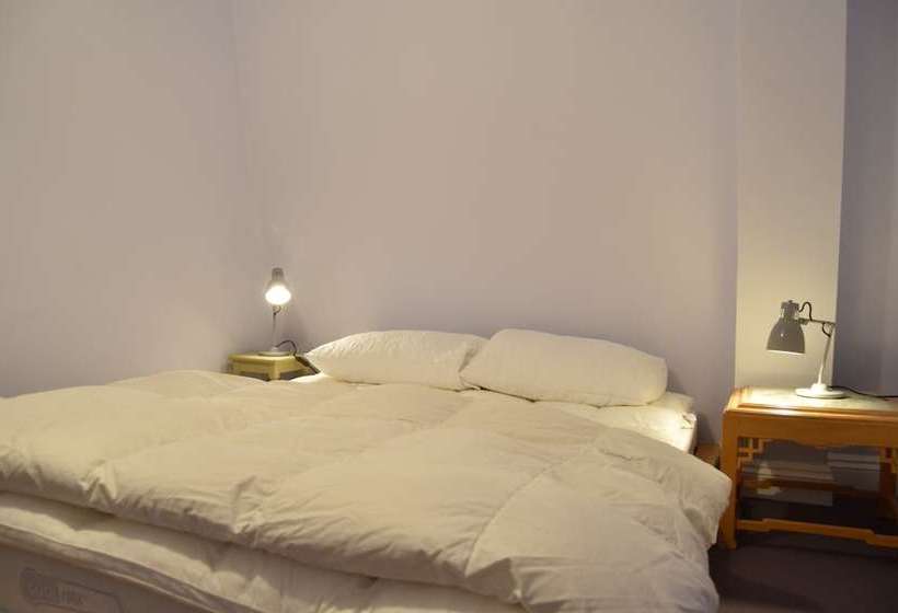 Home With Roof Terrace Hampstead Village